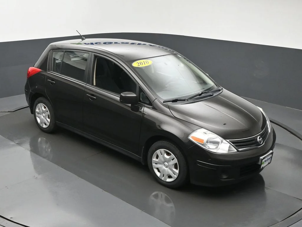 Used 2010 Black Nissan 1.8 S image 3
