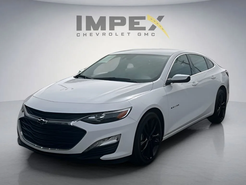 Used 2024 Summit White Chevrolet 1LT image 1