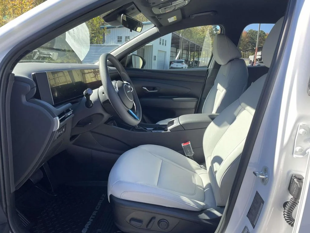 New 2026 White Hyundai SEL image 15