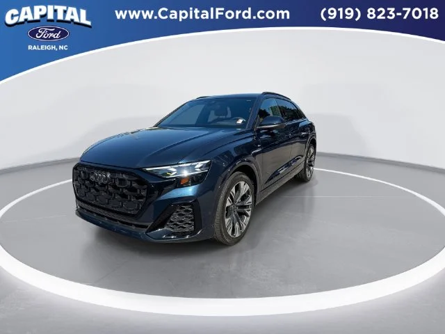 Used 2025  Audi 55 Prestige image 4