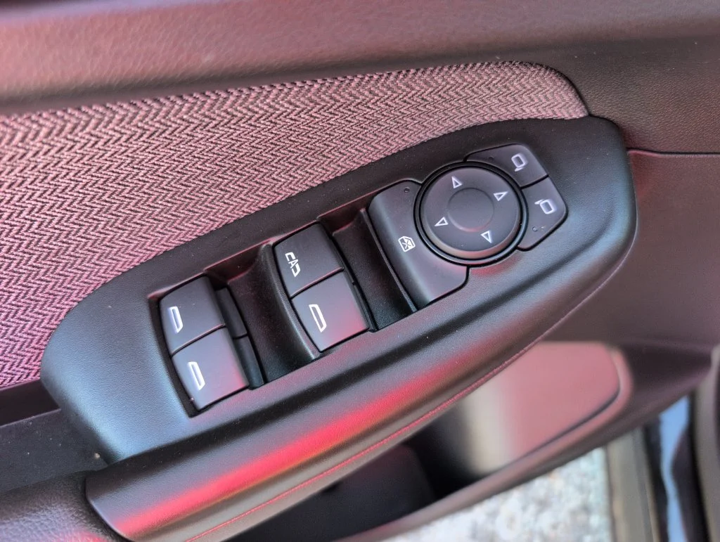 Used 2023 Black Chevrolet LT image 17