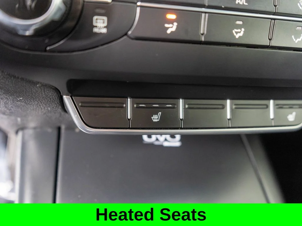 Used 2016 White Kia LX image 20