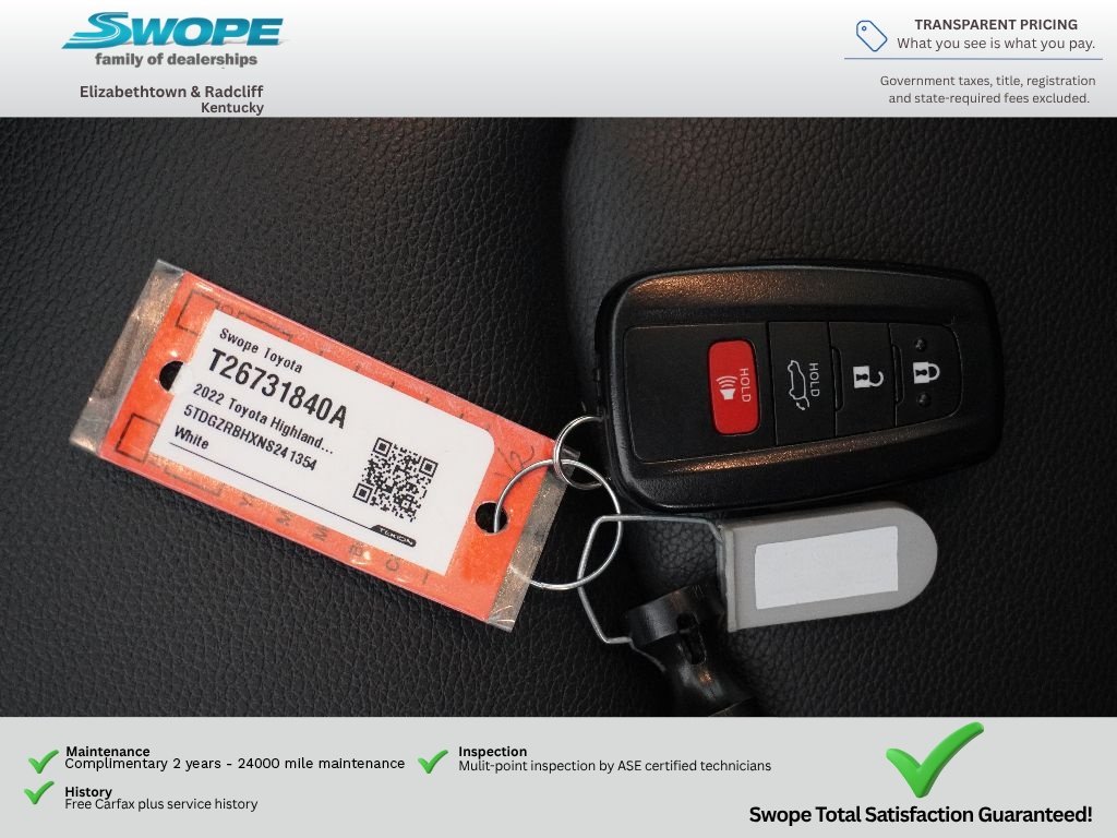 Used 2022 Wind Chill Pearl Toyota XLE image 32