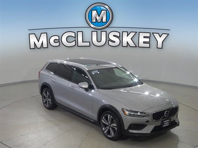 2025 Volvo V60 Cross Country Plus - Photo 33
