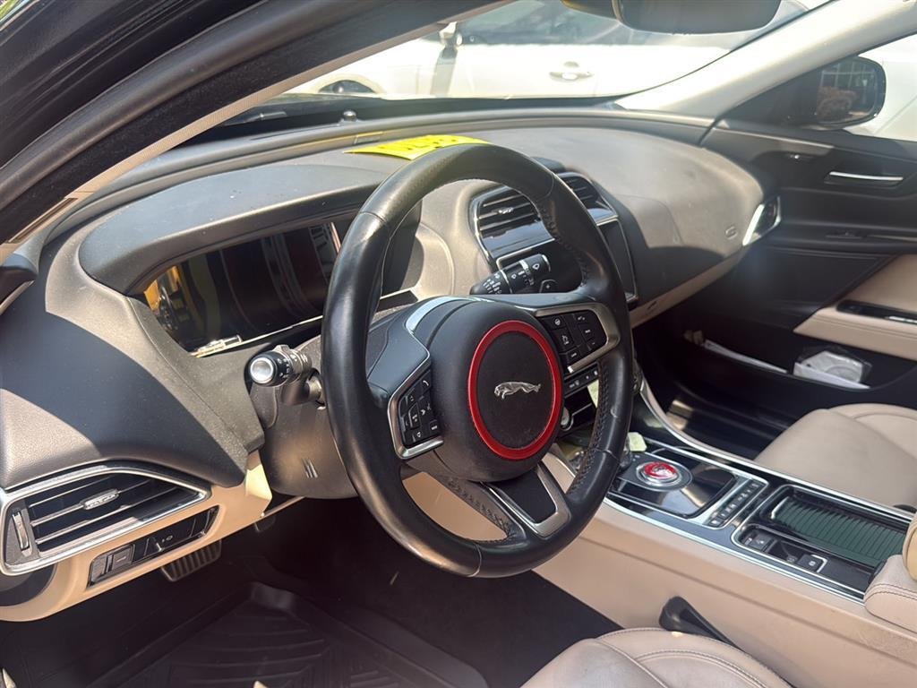 Used 2019 Narvik Black Jaguar 25t Prestige image 9