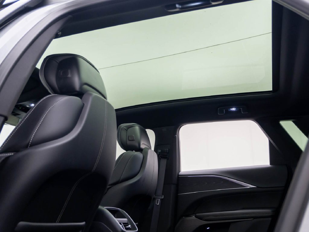 Used 2024 Silver Metallic Cadillac Sport image 20