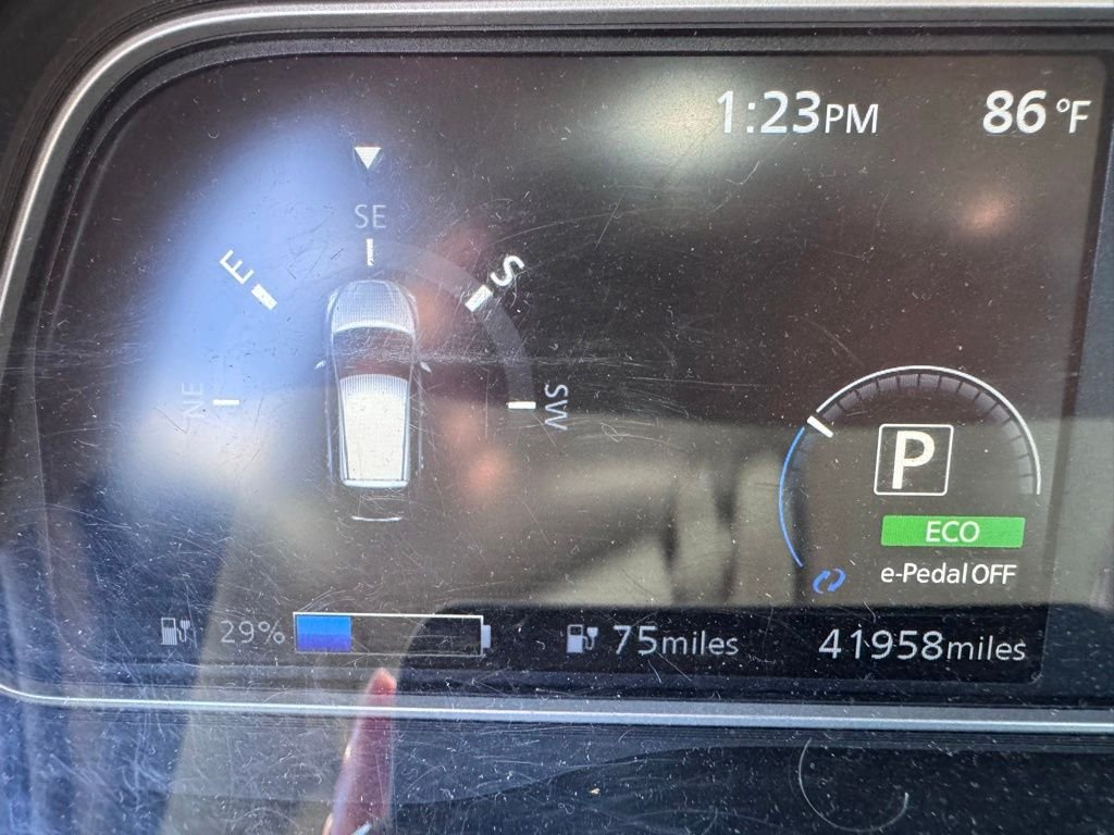 Used 2020 Blue Nissan SV Plus image 31