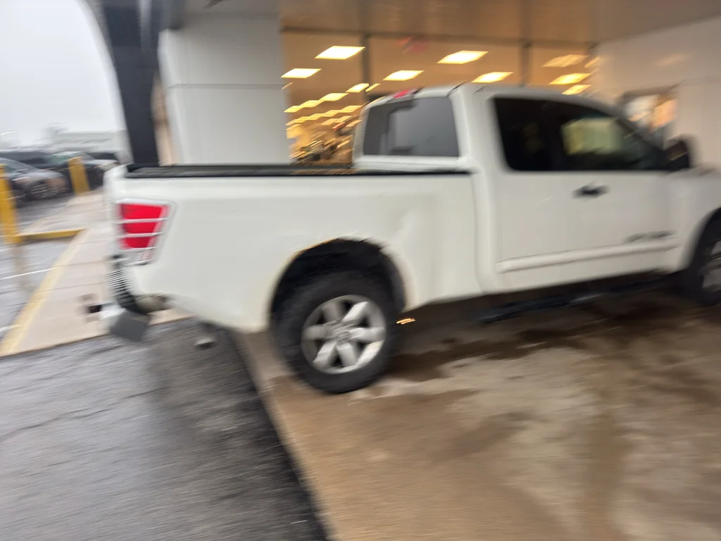 Used 2009 Blizzard Nissan XE image 5