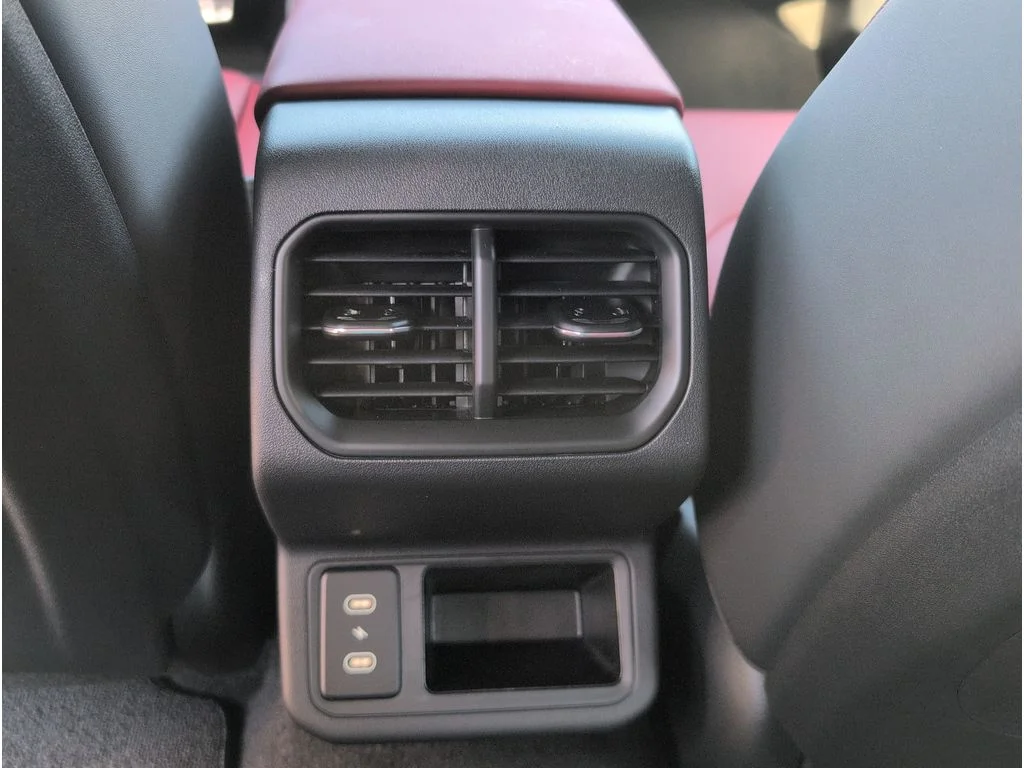 New 2026 Snow White Pearl Kia GT-Line Turbo image 33