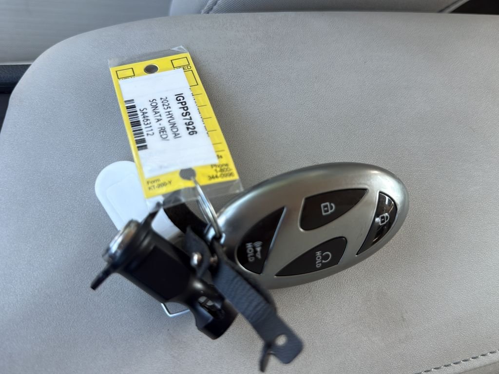 Used 2025 Red Hyundai SEL image 39