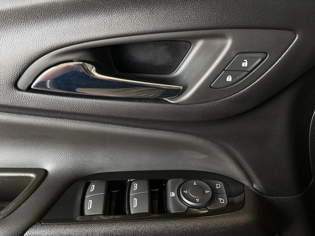 2023 Chevrolet Equinox Premier - Photo 28