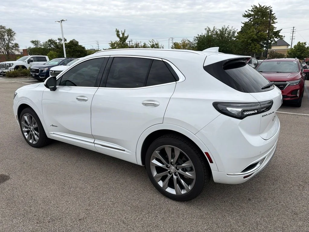 Used 2021 White Buick Avenir image 4