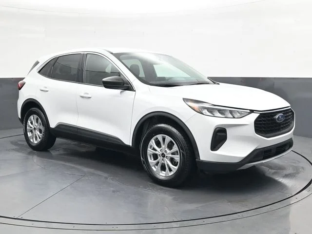 Used 2023 White Ford Active image 2
