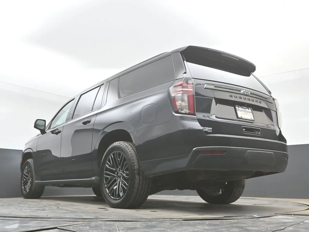 Used 2022 Gray Chevrolet Z71 image 46