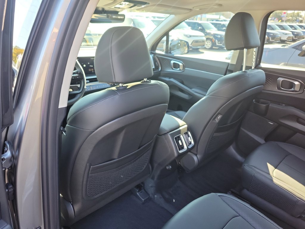 New 2026 Steel Gray Kia EX image 17