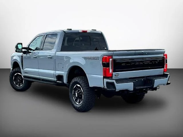 2026 Ford F-350 Super Duty Platinum - Photo 38