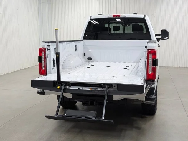 New 2026 Oxford White Ford F-250® XLT image 59