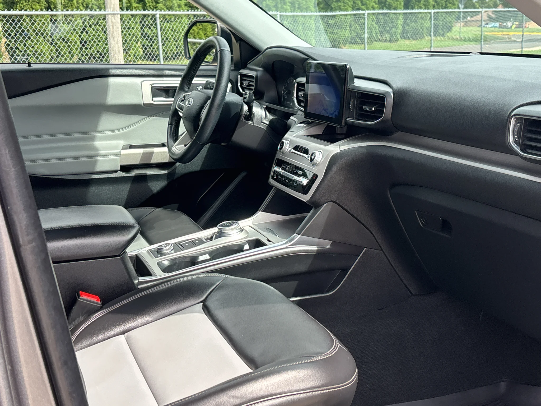 Used 2024 Carbonized Gray Metallic Ford XLT image 14
