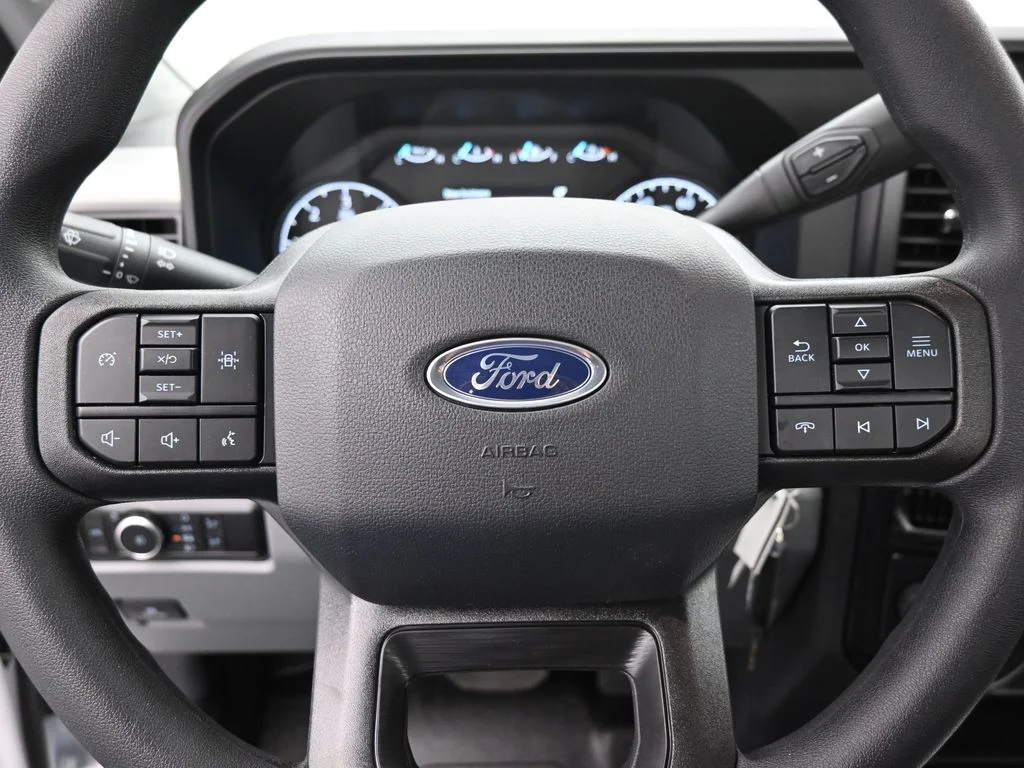 New 2026 Oxford White Ford XL image 10