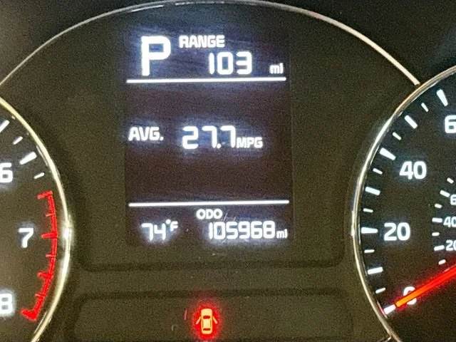 Used 2018  Kia LX image 12