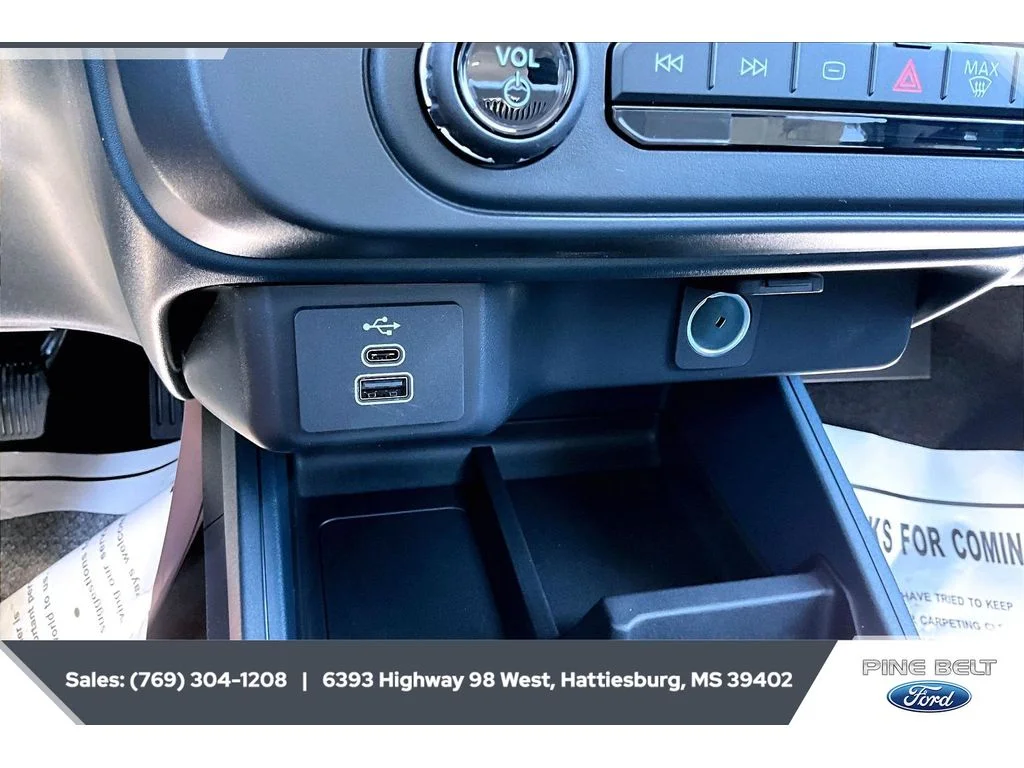 New 2026 Oxford White Ford XL image 24