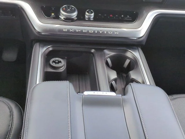 New 2026 Dark Matter Gray Metallic Ford MAX Platinum® image 19
