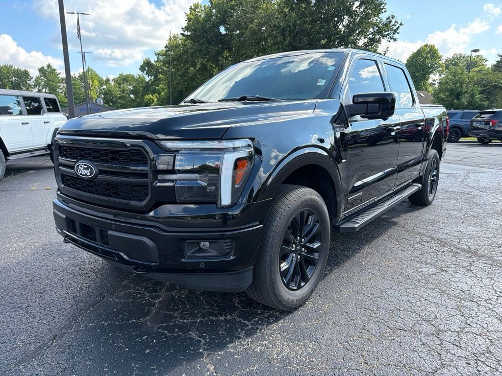 Used 2025 Agate Black Metallic Ford Lariat image 2