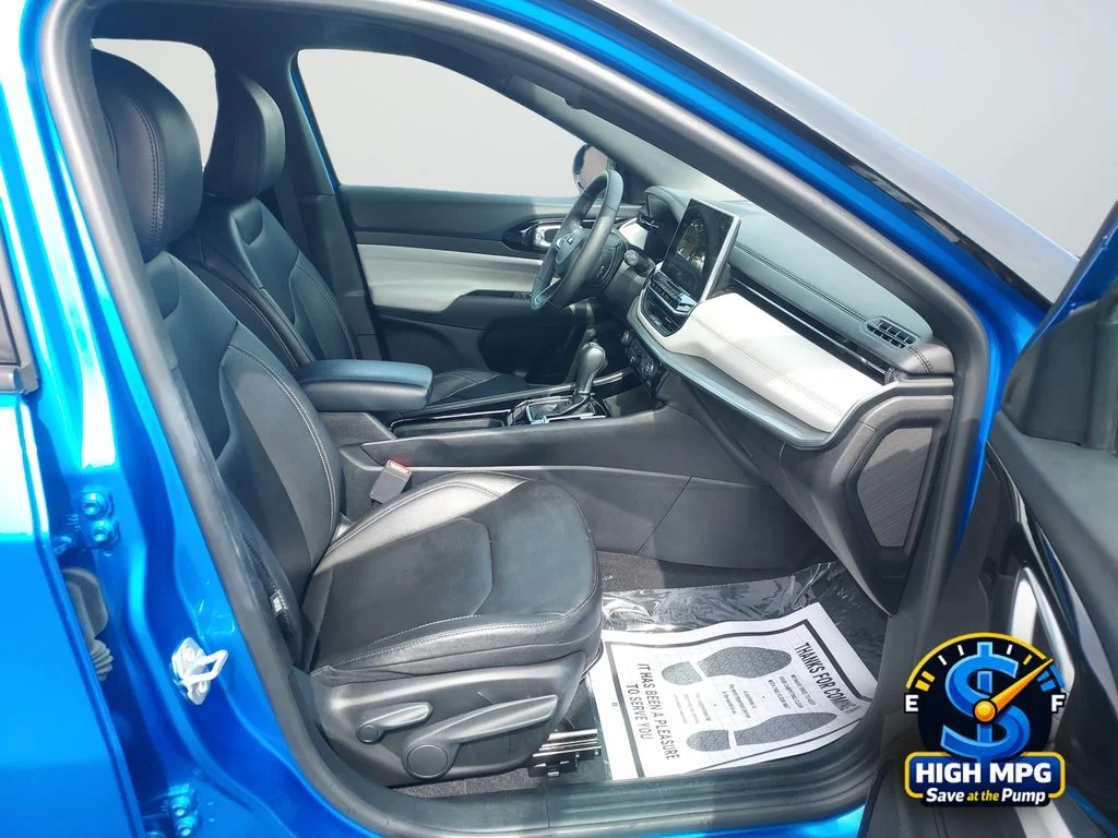 Used 2025 Blue Jeep Limited image 24