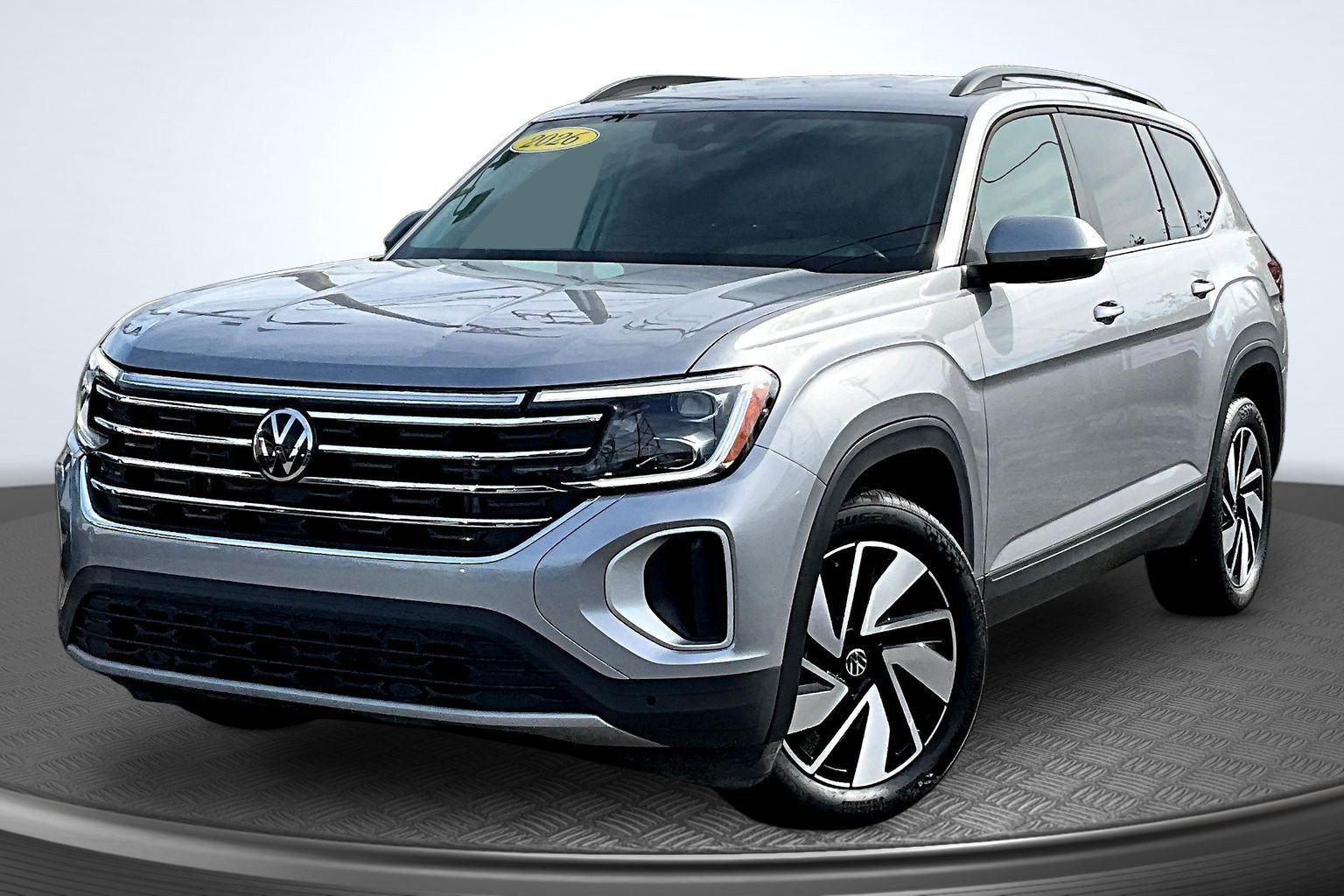 2026 Volkswagen Atlas SE w/Tech