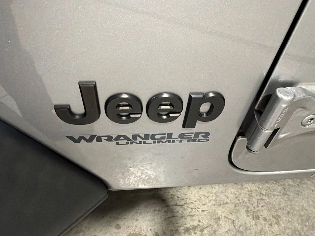 Used 2020 Billet Silver Metallic Clearcoat Jeep Willys image 11