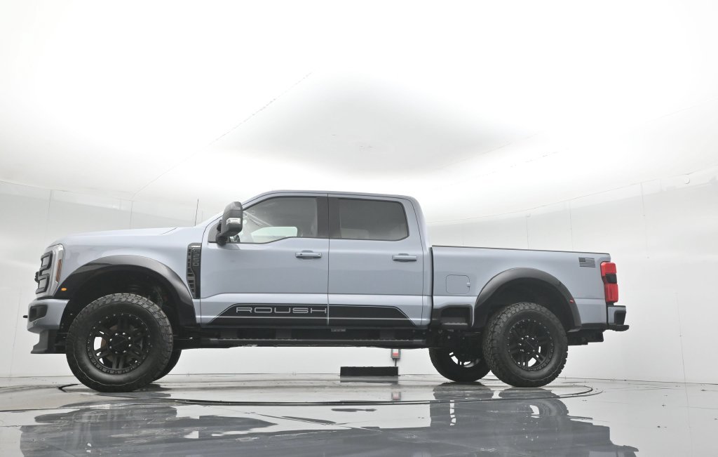 New 2026 Glacier Gray Metallic Tri-Coat Ford Lariat image 7