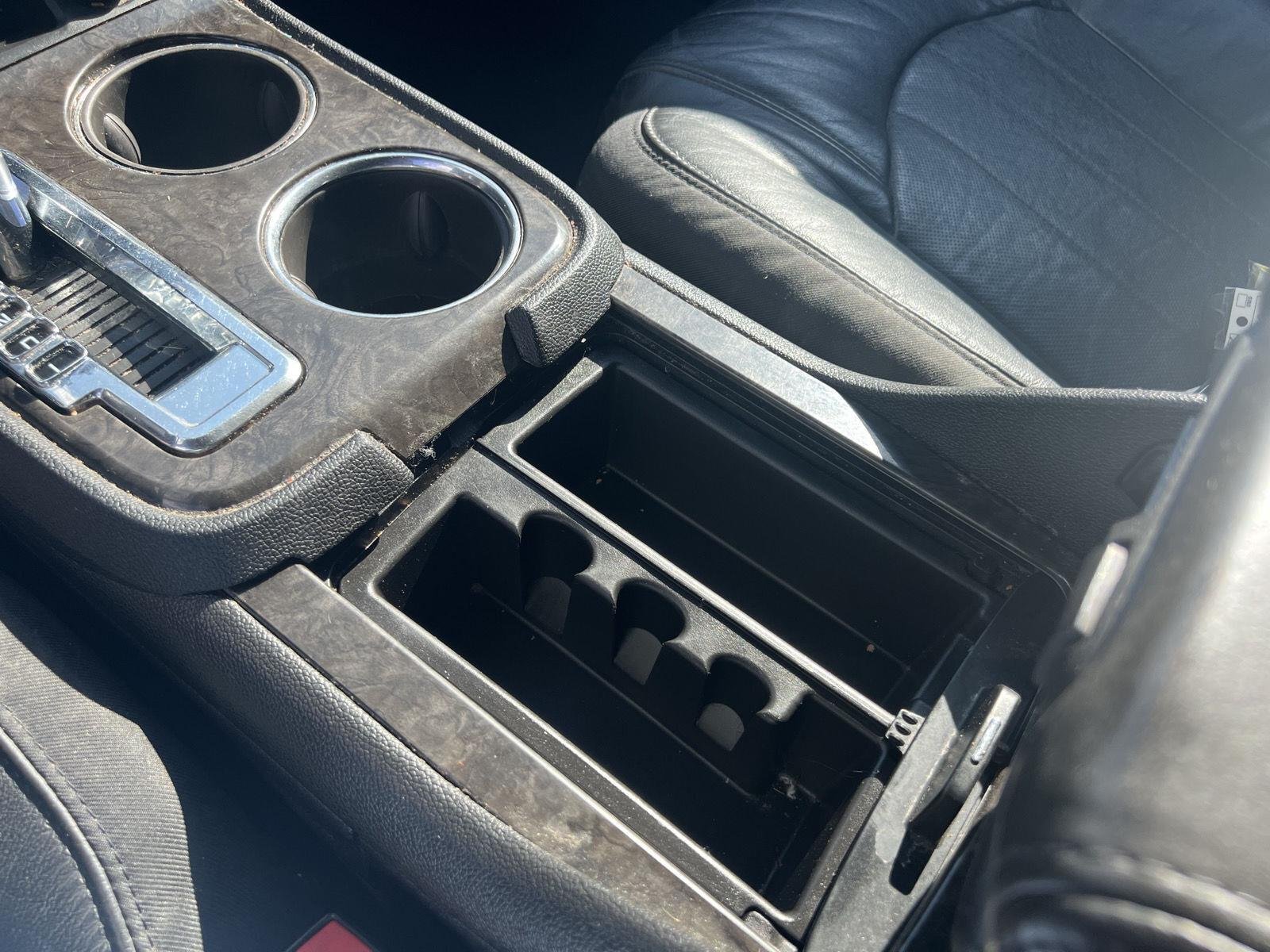 2012 GMC Acadia Denali - Photo 28