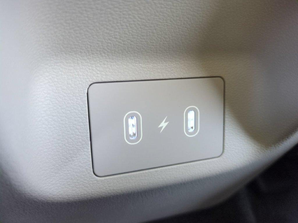 New 2026 White Hyundai SEL Convenience image 17