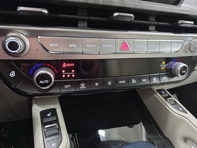 Used 2024 White Kia EX image 23