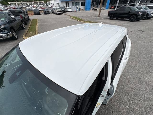Used 2025 Summit White Chevrolet 2LT image 42