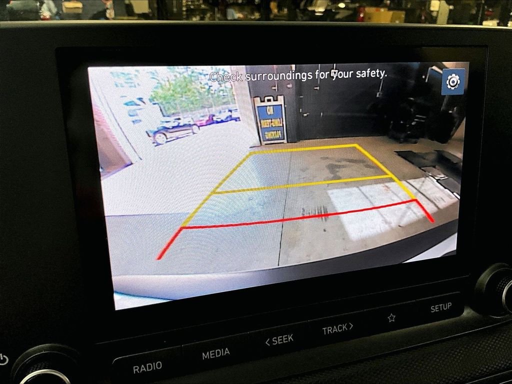 Used 2022 White Hyundai SEL image 20