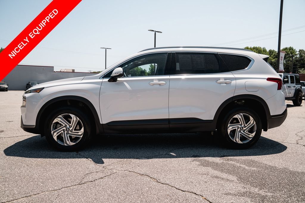 Used 2023 White Pearl Hyundai SEL image 4