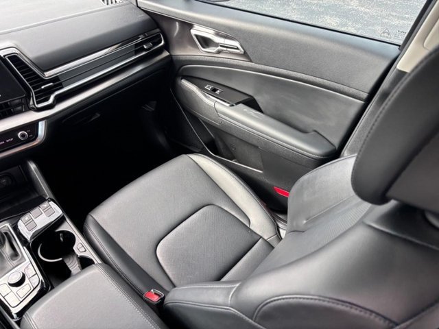 2024 Kia Sportage EX - Photo 14