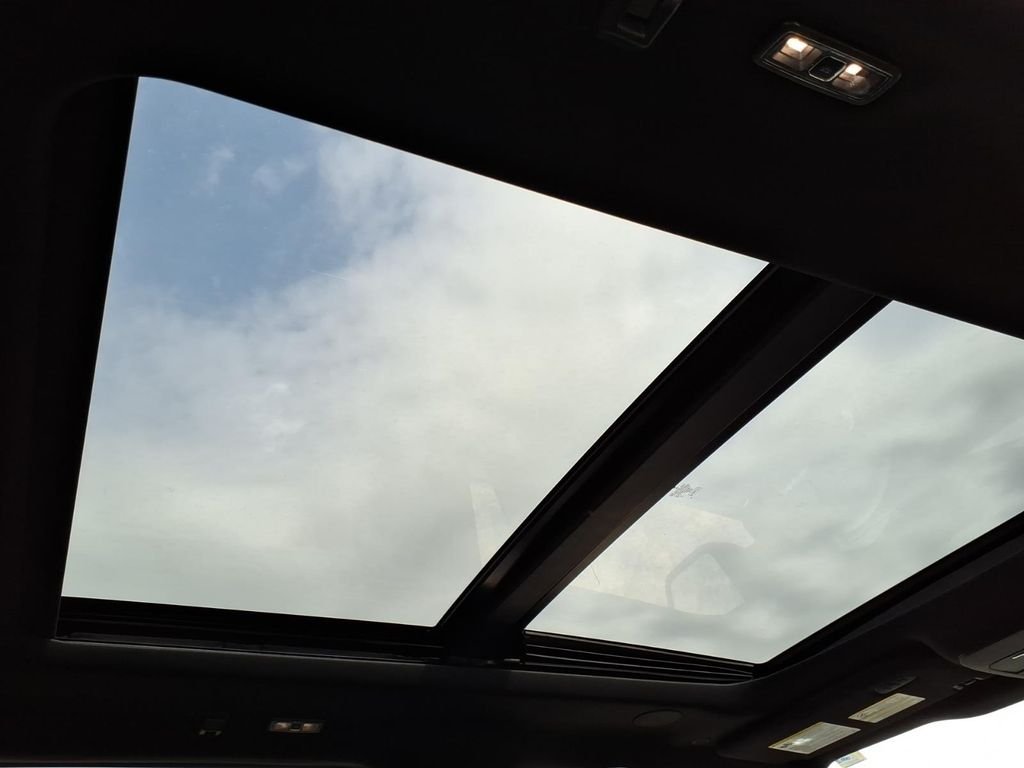 New 2026 Agate Black Metallic Ford Lariat® image 17