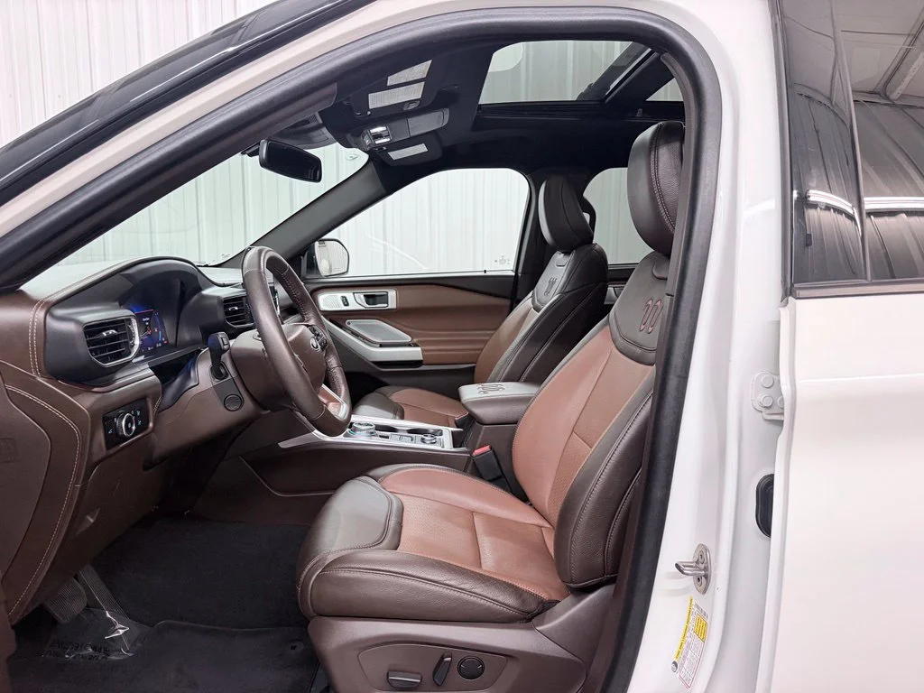 Used 2023 White Metallic Ford King Ranch image 10