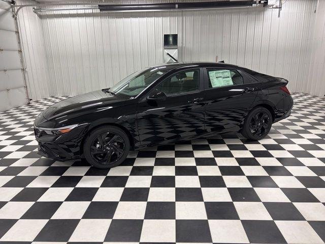New 2026 Black Hyundai SEL Sport image 1