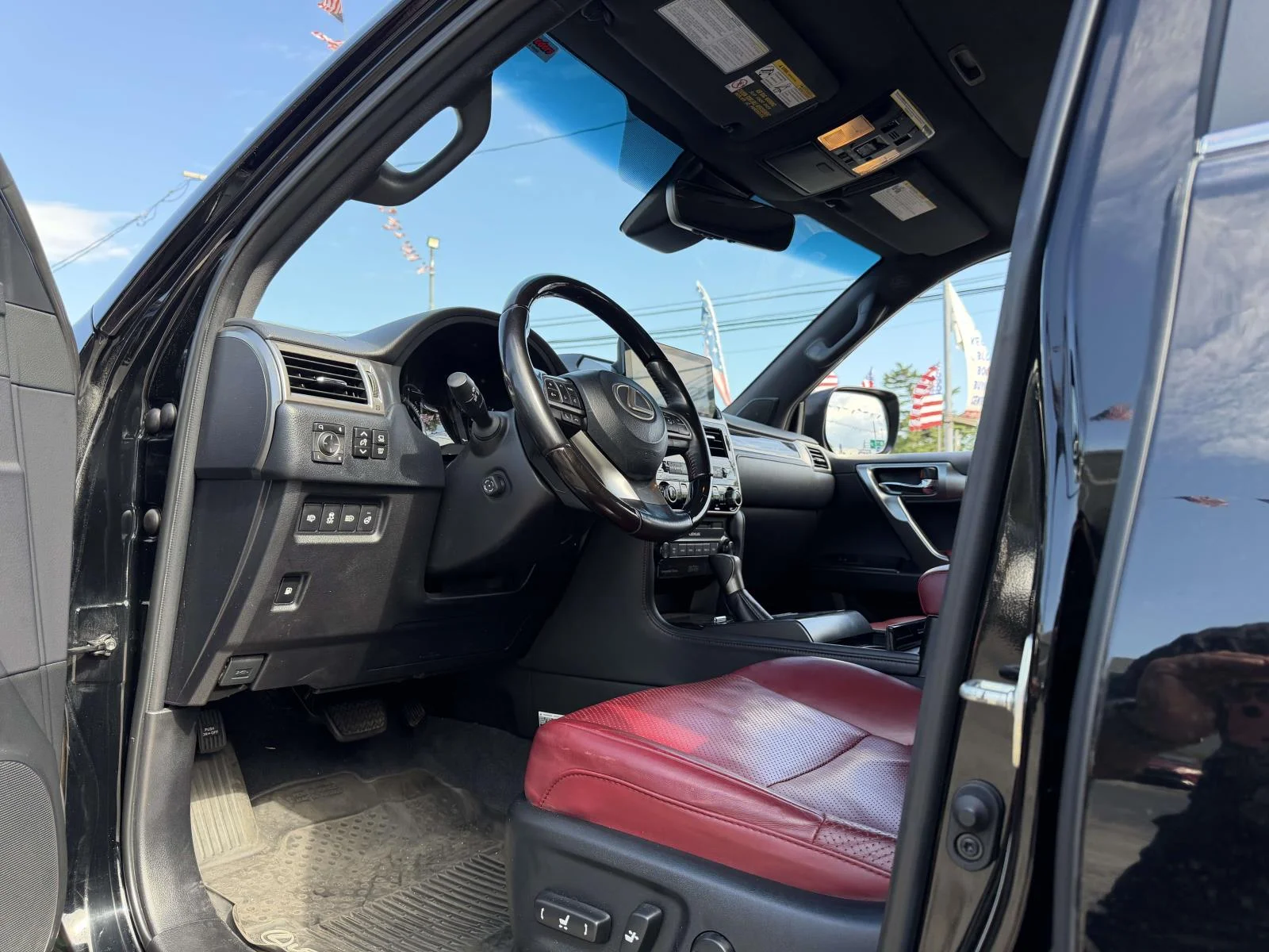 2023 Lexus GX LUXURY - Photo 18