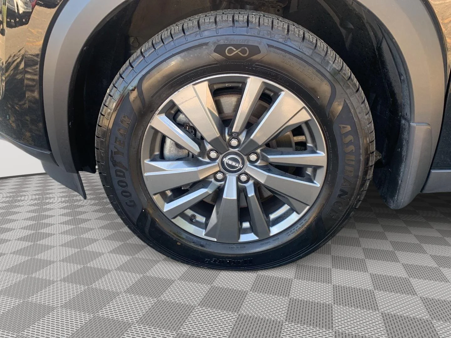 Used 2024 Super Black Nissan SV image 10