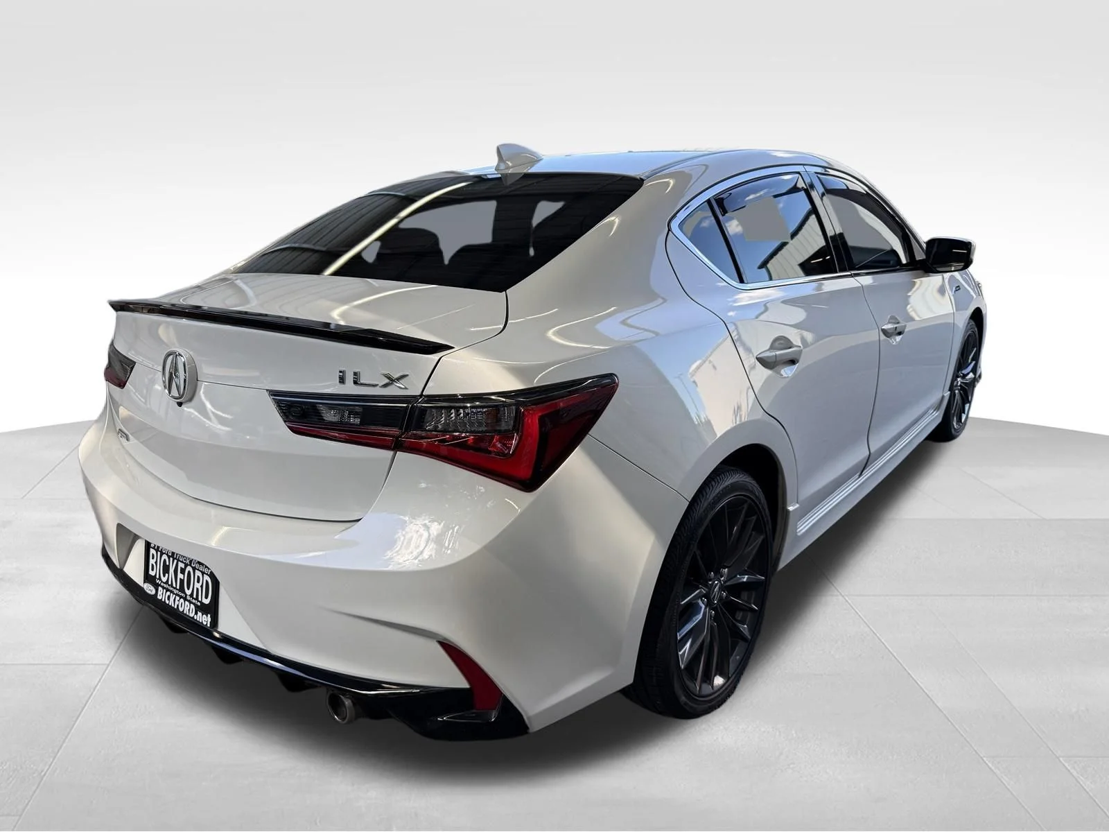 Used 2022 White Acura Premium and A-SPEC Packages image 5