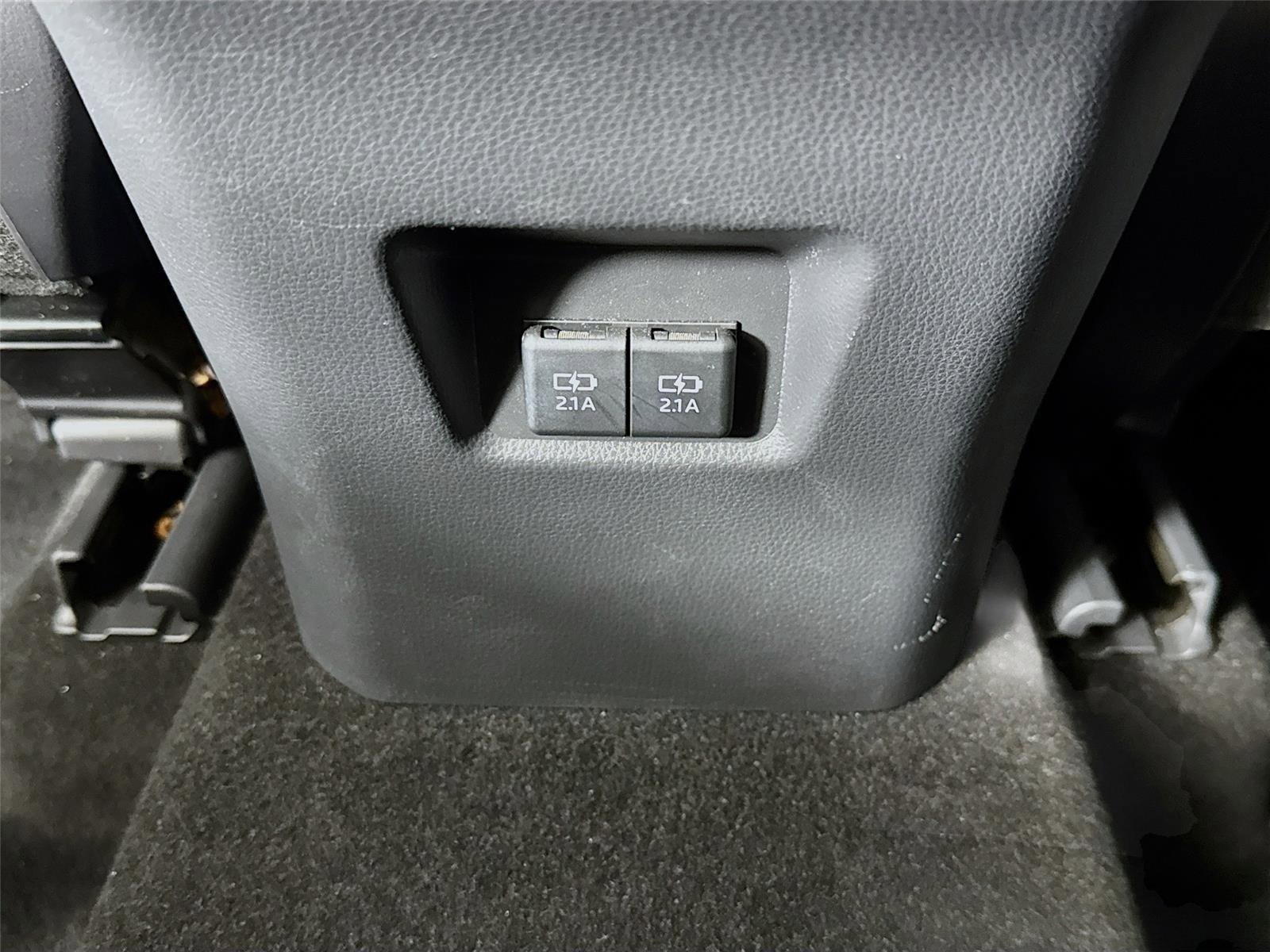Used 2019 Magnetic Gray Metallic Toyota XLE Premium image 25