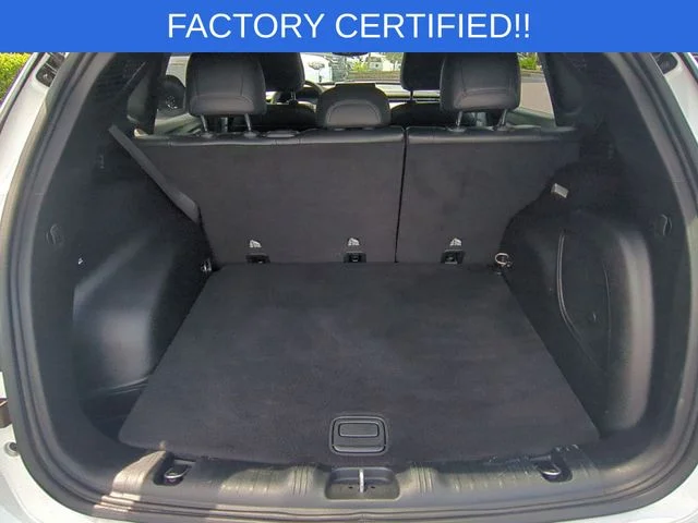 Used 2023 White Jeep Latitude Lux image 33