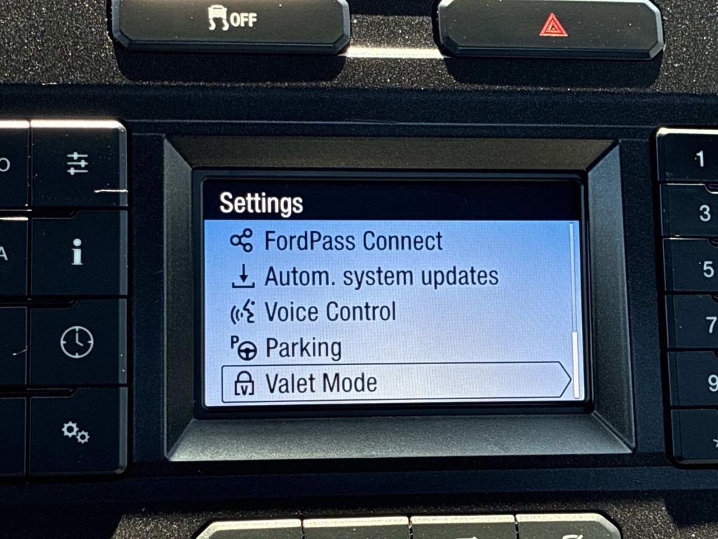 Used 2022 White Ford XL image 33