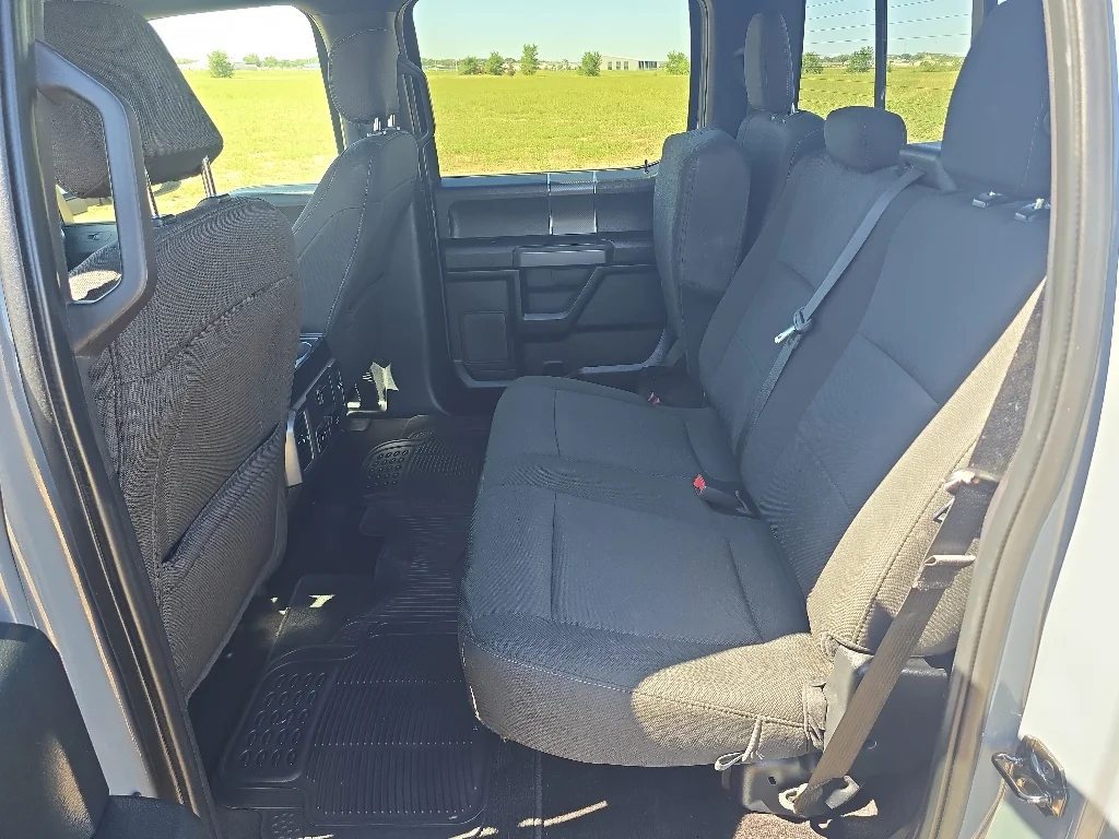 Used 2019  Ford XLT image 29
