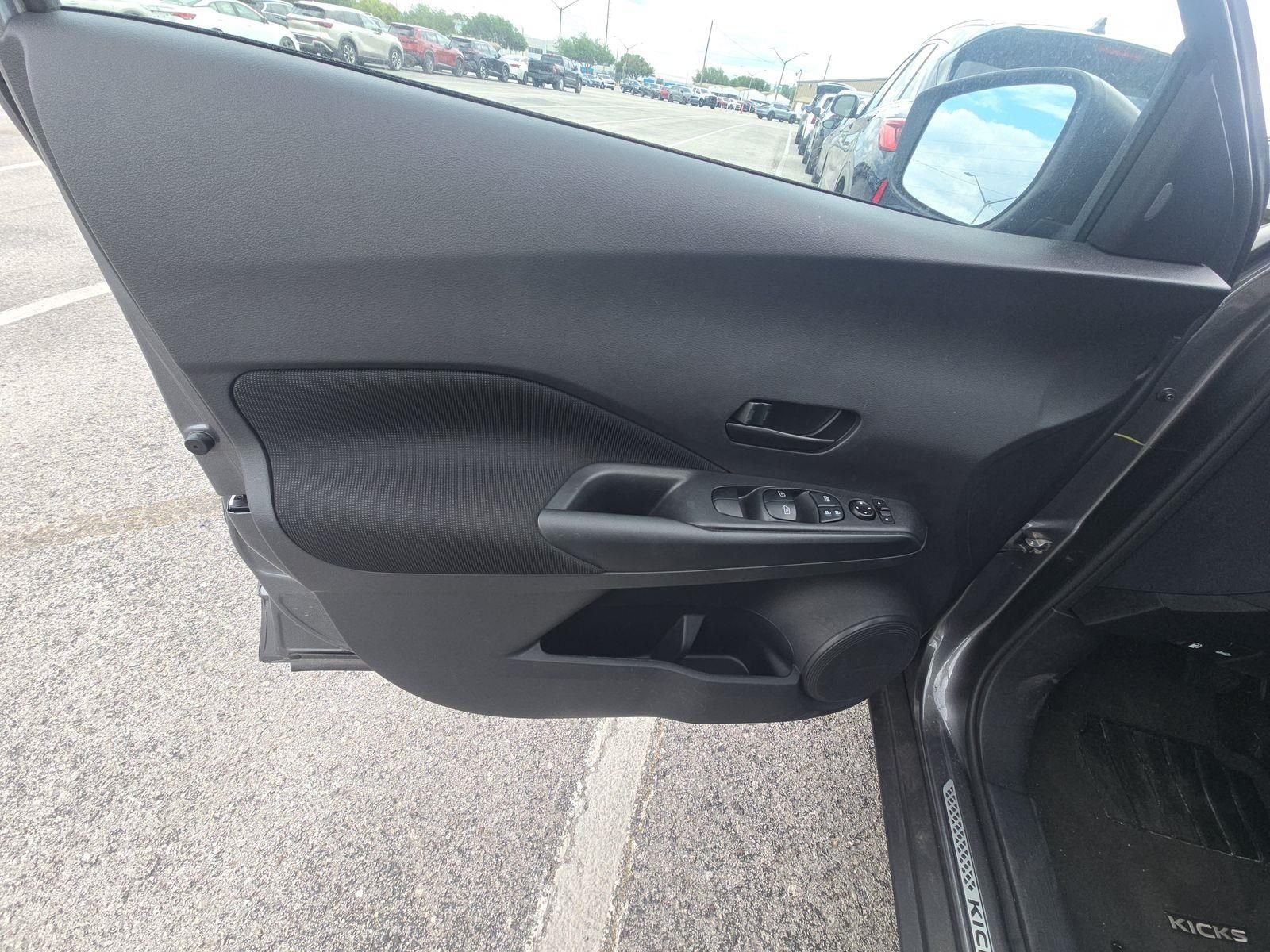 Used 2024 Gray Nissan S image 11