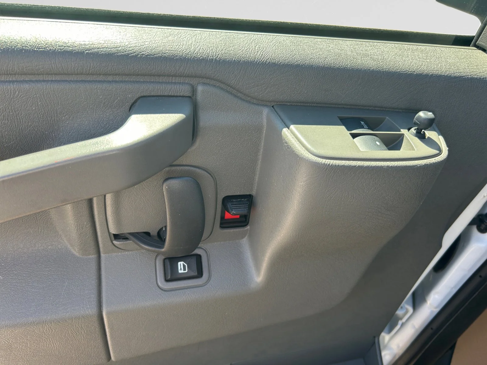 Used 2024 White Chevrolet  image 15